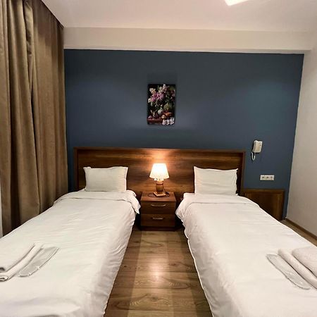 Hotel King Tom Τυφλίδα Εξωτερικό φωτογραφία