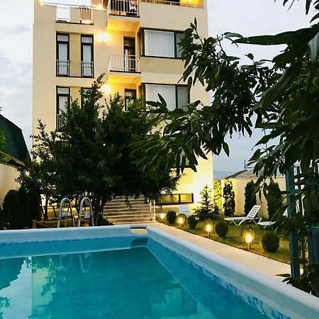 Hotel King Tom Τυφλίδα Εξωτερικό φωτογραφία