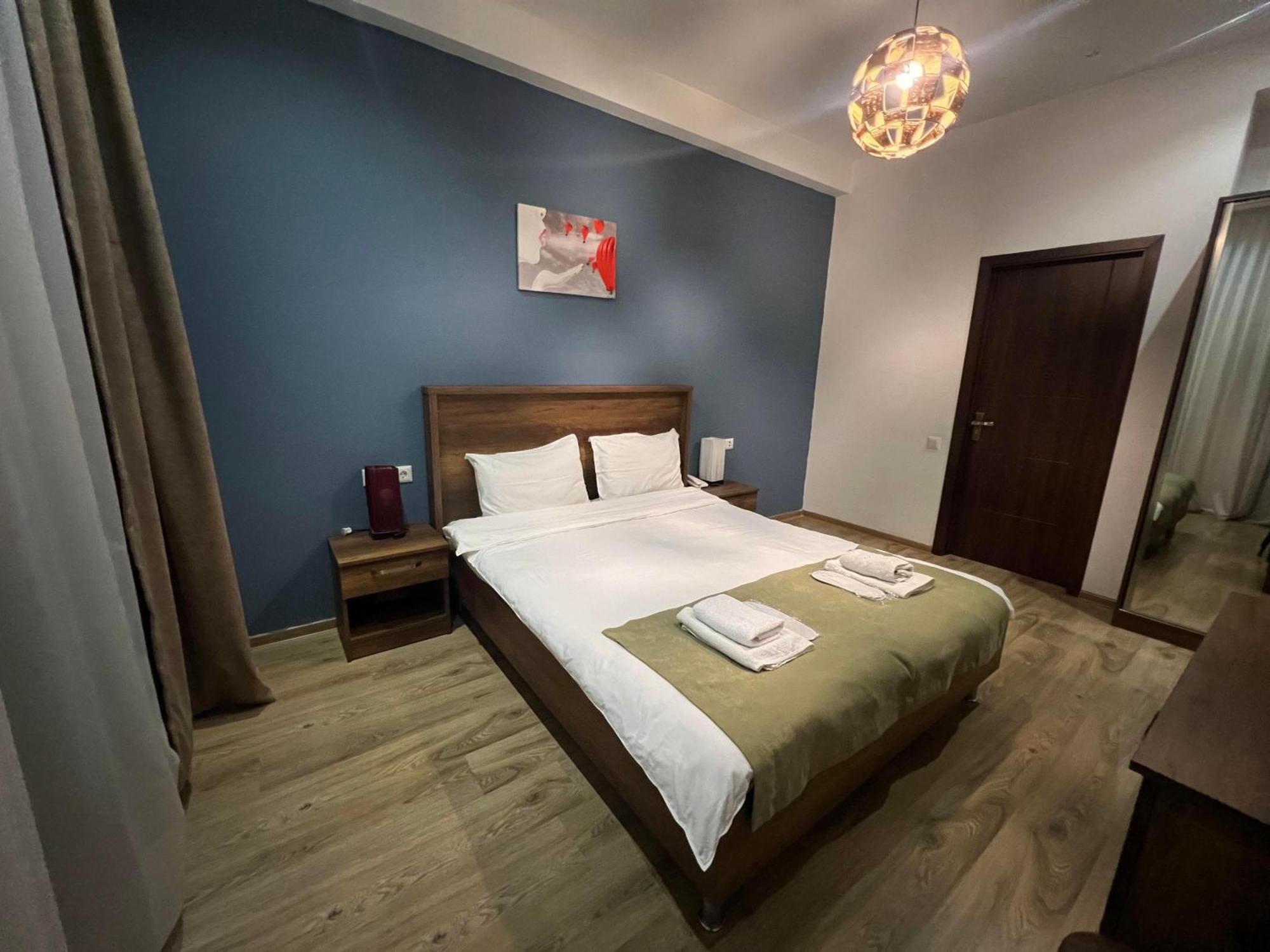 Hotel King Tom Τυφλίδα Εξωτερικό φωτογραφία