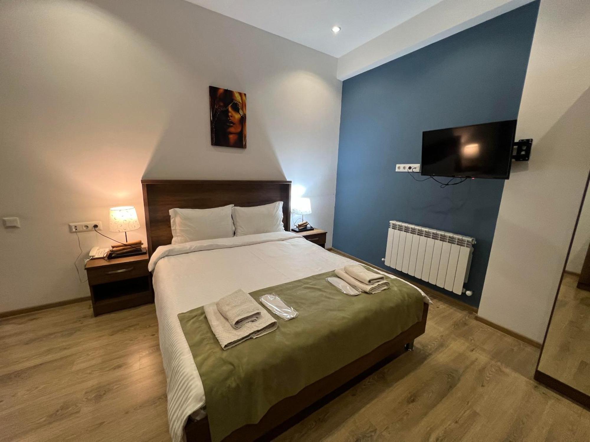 Hotel King Tom Τυφλίδα Εξωτερικό φωτογραφία