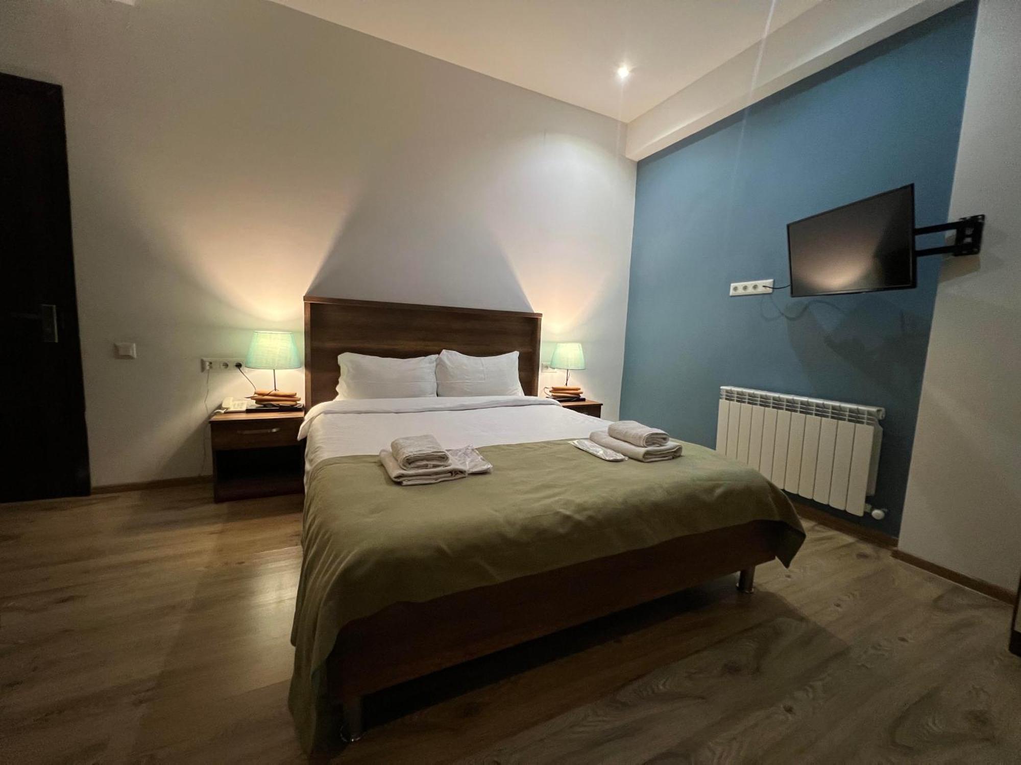 Hotel King Tom Τυφλίδα Εξωτερικό φωτογραφία