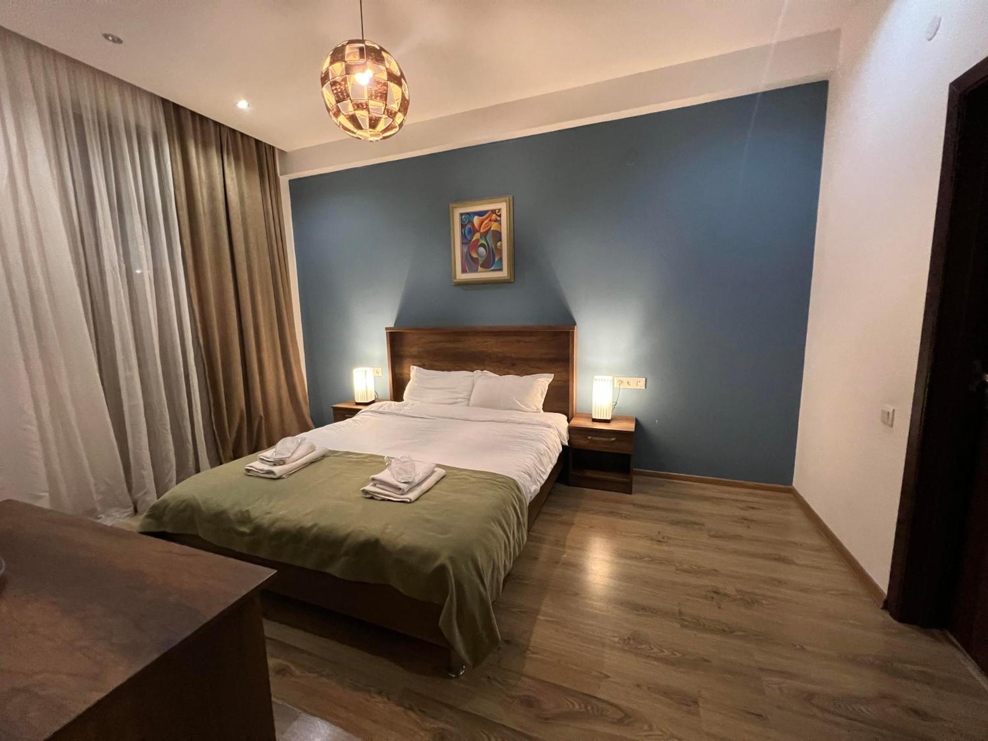 Hotel King Tom Τυφλίδα Εξωτερικό φωτογραφία