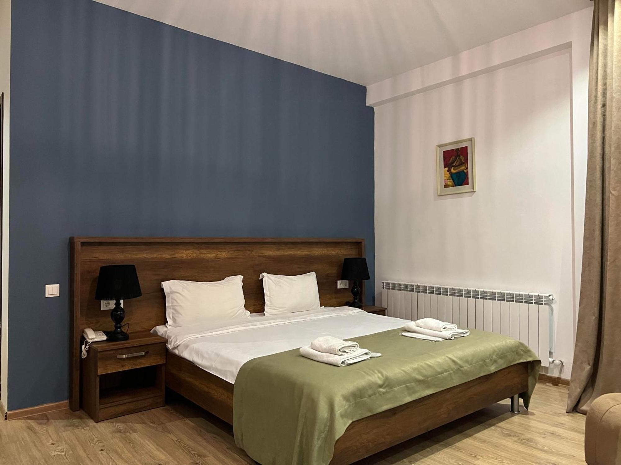 Hotel King Tom Τυφλίδα Εξωτερικό φωτογραφία