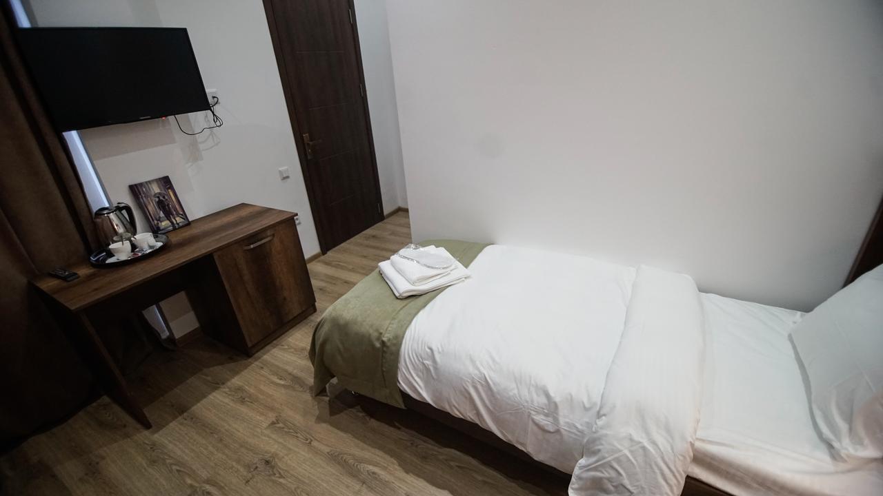 Hotel King Tom Τυφλίδα Εξωτερικό φωτογραφία